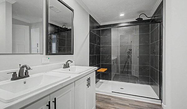 Foundation / Rainier 3.0 Interior 130219