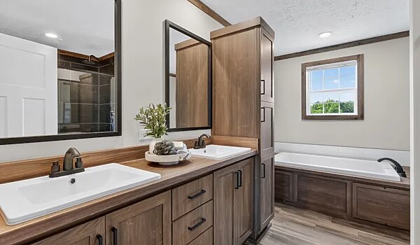 Highland / Meadowview Interior 133943