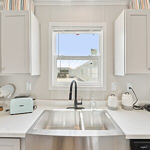 Redman Doublewides / RM2852A-2852H42A2A Kitchen 140677