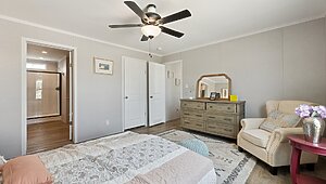 Redman Doublewides / RM2852A-2852H42A2A Bedroom 140685