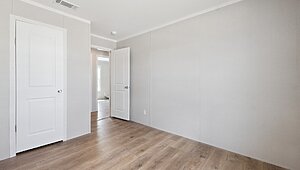 Redman Doublewides / RM2852A-2852H42A2A Bedroom 140687