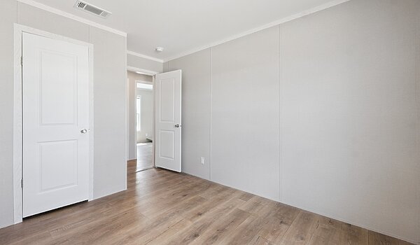 Redman Doublewides / RM2852A-2852H42A2A Bedroom 140687