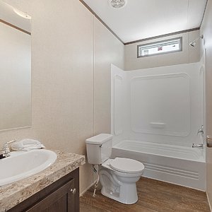 New Moon Doublewides / The Texan NM2856D Bathroom 33121