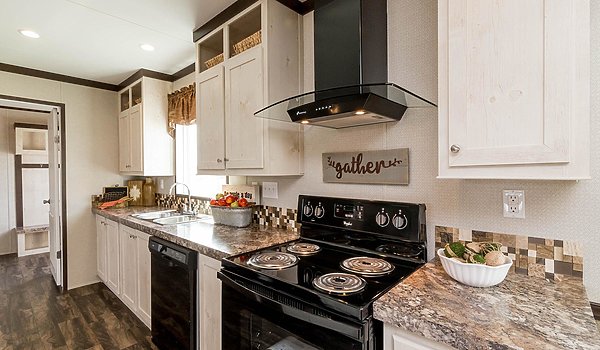 New Moon Doublewides / NM3248B Kitchen 33126
