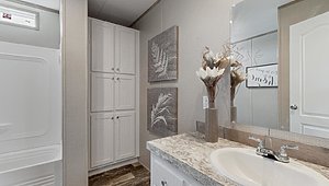 New Moon Doublewides / NM2856A Bathroom 64180