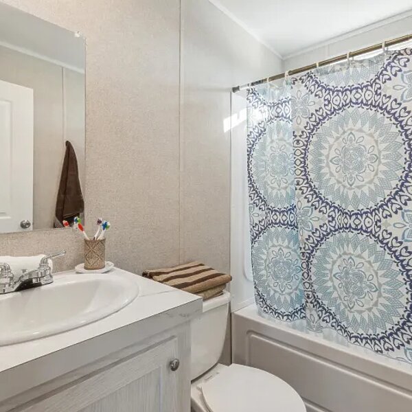 Champion Select Doublewides / CSD2842J-2842H32329 Bathroom 112989