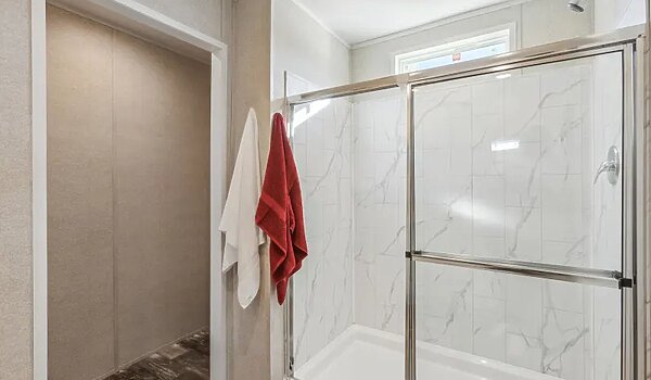 Champion Select Doublewides / CSD2842J-2842H32329 Bathroom 112991