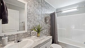 Champion Select Doublewides / CSD2860L-2860H42276 Bathroom 113095