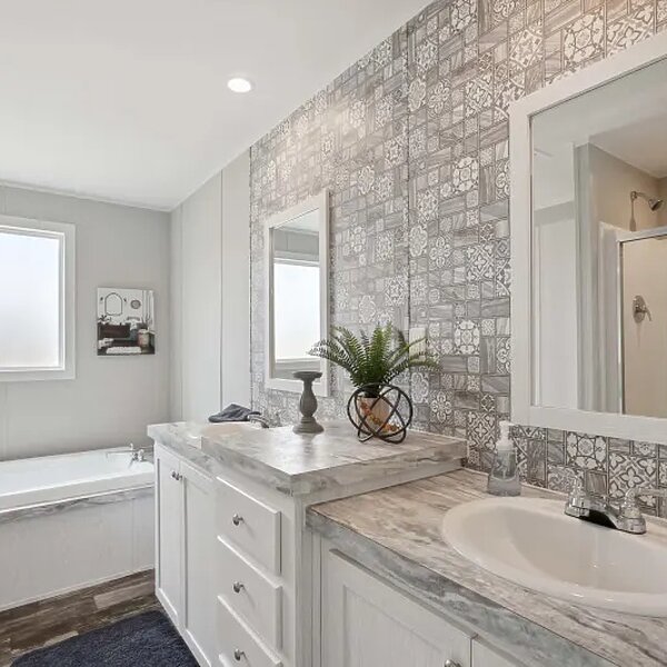 Champion Select Doublewides / CSD2860L-2860H42276 Bathroom 113096