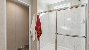 Redman Doublewides / RM2848B-2848H32170 Bathroom 113087