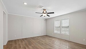 Redman Doublewides / RM3276A-3276H42496 Interior 126874