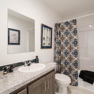 Catena / R10 Bathroom 29216