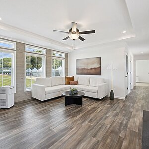 Northwood / L27615 Interior 128006