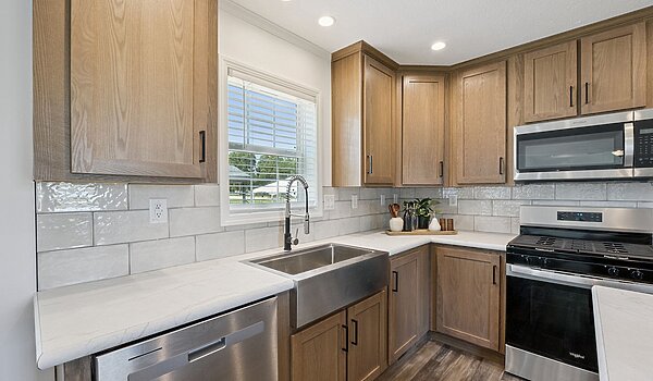 Northwood / L27615 Interior 128008