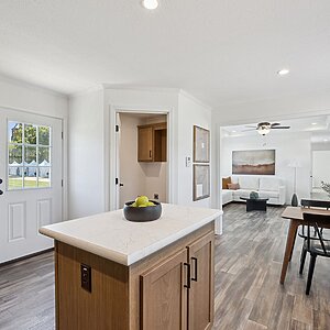 Northwood / L27615 Interior 128010