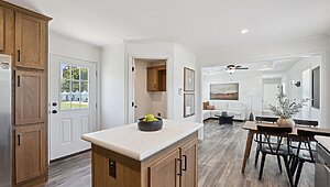 Northwood / L27615 Interior 128010