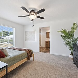 Northwood / L27615 Interior 128012