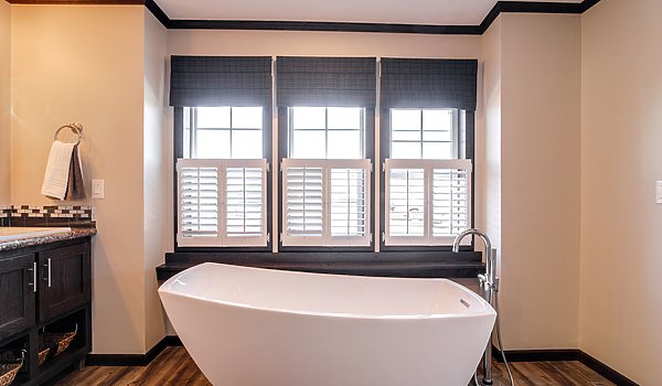 New Moon Sectional / A-46026 Bathroom 29865