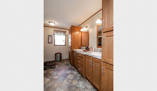 New Moon Sectional / A-46029 Bathroom 29966