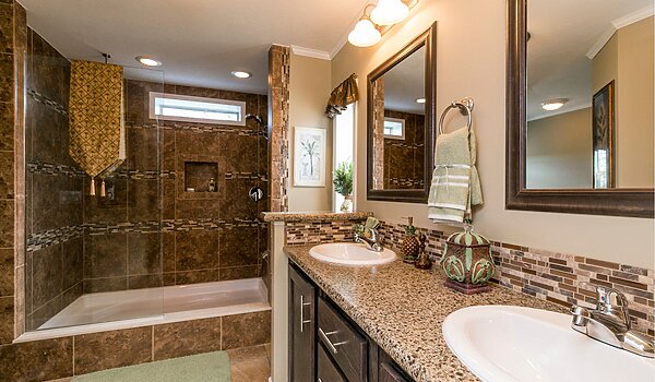 Northwood / A76450 Interior 128106