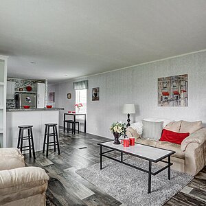 Northwood / L26004 Interior 127977