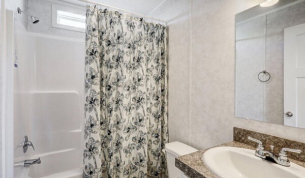 Northwood / L27619 Interior 128002