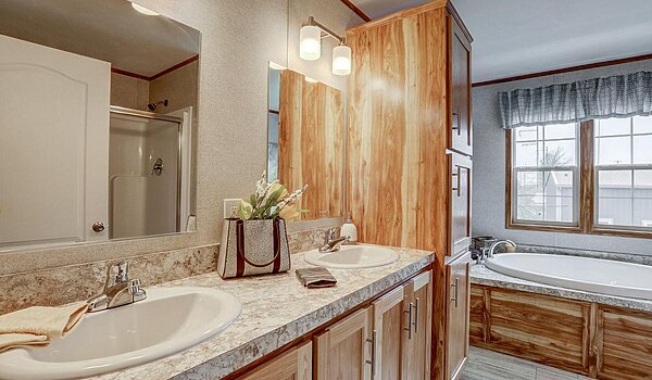 Northwood / A25618 Interior 127914