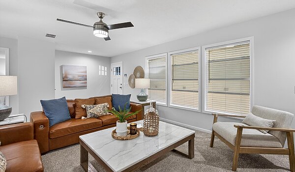 Paramount Sectional / Odyssey 3260H32394 Interior 122081