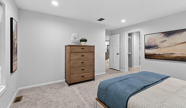 Paramount Sectional / Odyssey 3260H32394 Interior 122088