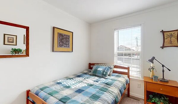 Ascend Series / Intrigue AS2848H32170 Bedroom 115053