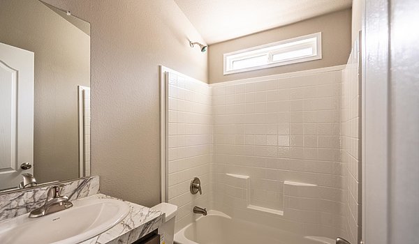 Cascadia Value / 12321T Bathroom 55334