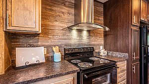 Signature / The Lakeview Kitchen 49685