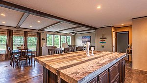 Signature / The Lakeview Kitchen 49687