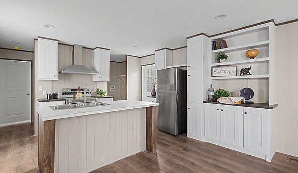 MiYO / Essence 35MYO16763BH Interior 121906