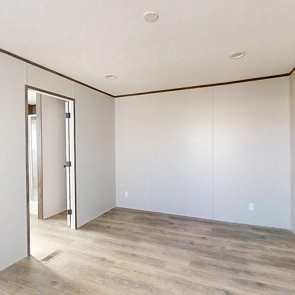 Exclusive / The Emerald 46EXC16763BH Bedroom 121843