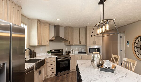 Essential / Vision 46ESS32684AH Interior 120390