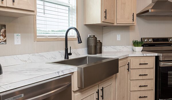 Essential / Vision 46ESS32684AH Interior 120391