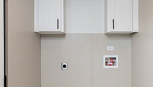 Exclusive / Shower House 46XCL16763CH Interior 120411