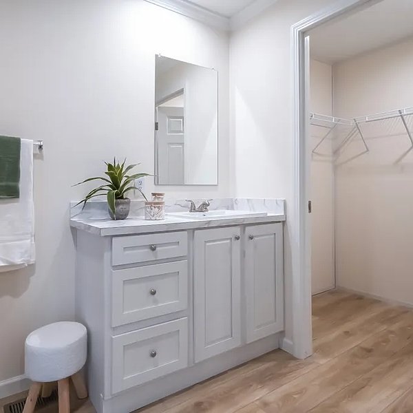 Enterprise Multisection / 5430 Uwharrie 7632 Interior 91667