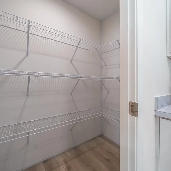 Enterprise Multisection / 5430 Uwharrie 7632 Interior 91671