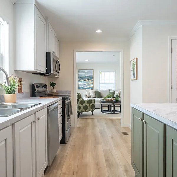 Enterprise Multisection / 5430 Uwharrie 7632 Interior 91657