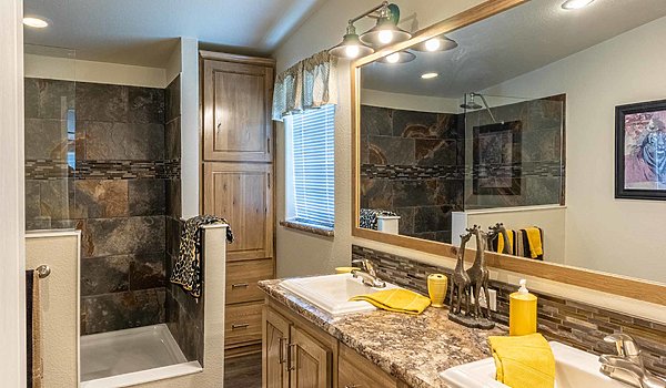 Majestic / 9593-S Bathroom 45771