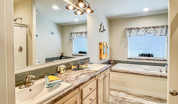 Majestic / 9590-S Bathroom 72927