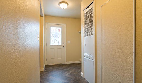 Impression Series / The Missouri Interior 13140