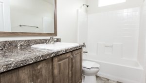 Columbia River Collection Multi-Section / 2015 Bathroom 28824