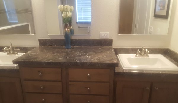 Independence / 2856 Bathroom 51987