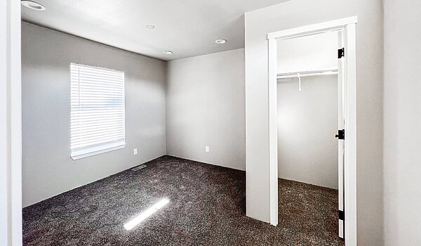 Columbia River Collection Single-Wide / 1001 Bedroom 118963