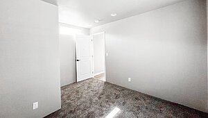 Columbia River Collection Single-Wide / 1001 Bedroom 118964