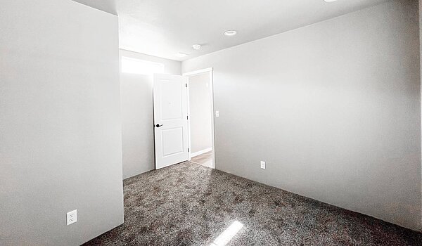 Columbia River Collection Single-Wide / 1001 Bedroom 118964