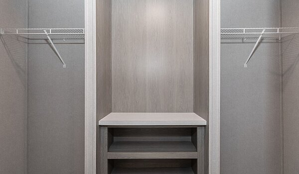 Promotional / The Platinum 22ANV16763PH Interior 82927
